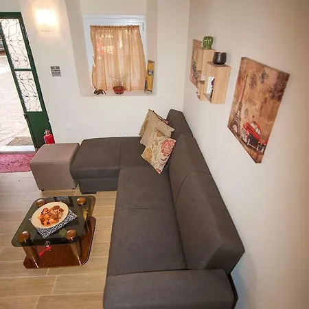 Country house Elena's House Mesongi