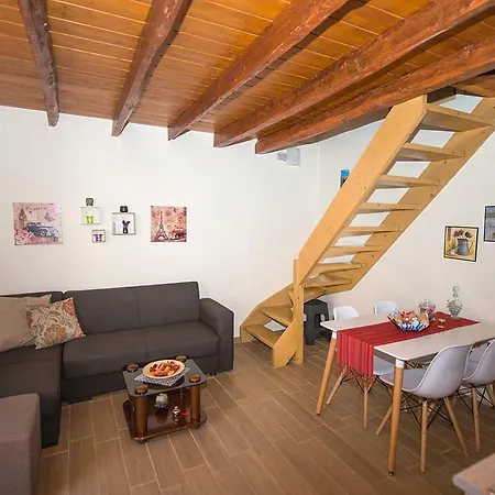 Elena's House Μεσογγή